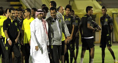 جماهير الاتحاد تطالب البلوي بالتعاقد مع الرويلي
